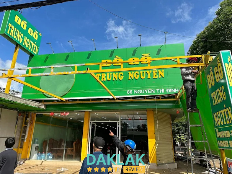 Bàn gỗ tự nhiên tinh tế, nội thất gỗ cao cấp tại Đắk Lắk