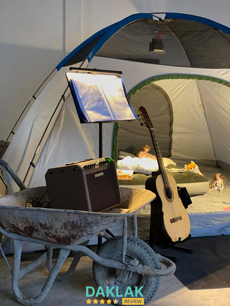 Loại lều thường gặp tại đây gồm lều 2–4 người cho nhóm nhỏ