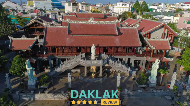 Đây là ngôi chùa cổ đầu tiên của tỉnh, được vua Khải Định sắc tứ vào năm 1914.