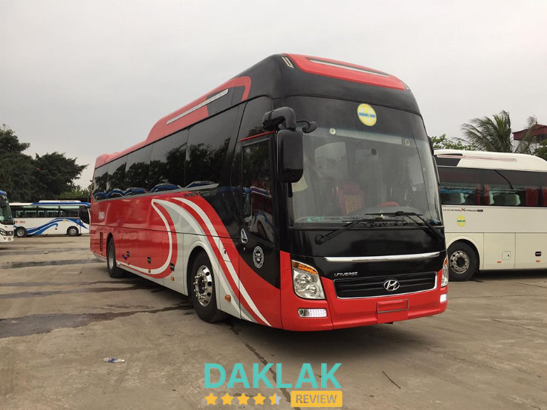 Đội xe đời mới, luôn được bảo trì kỹ càng, phục vụ cho các nhu cầu đặc biệt như cưới hỏi, công tác và các tour dài ngày.