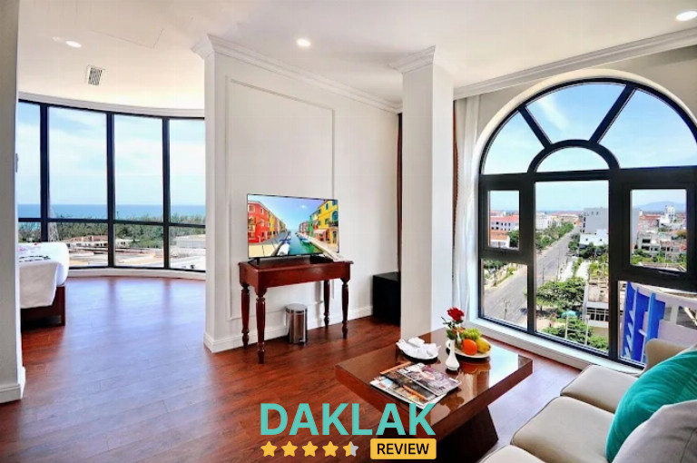 Khách sạn ở khu trung tâm thành phố ven biển,