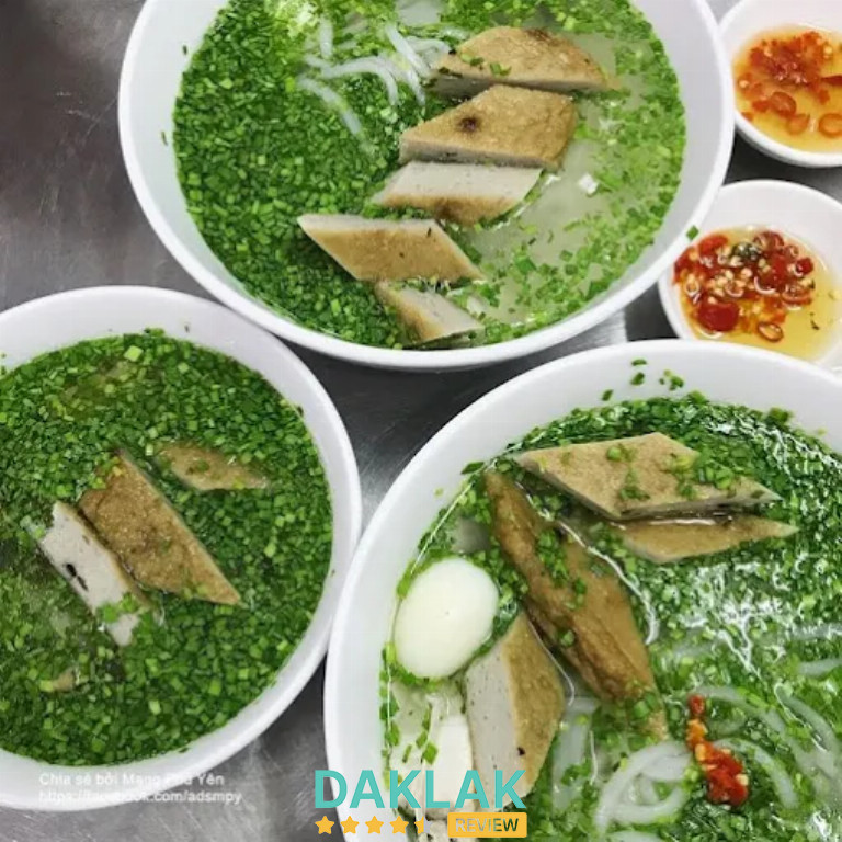 Bún cá Phú Yên – món đặc sản nổi tiếng được phục vụ tại nhà hàng khách sạn Hồng Ngọc.