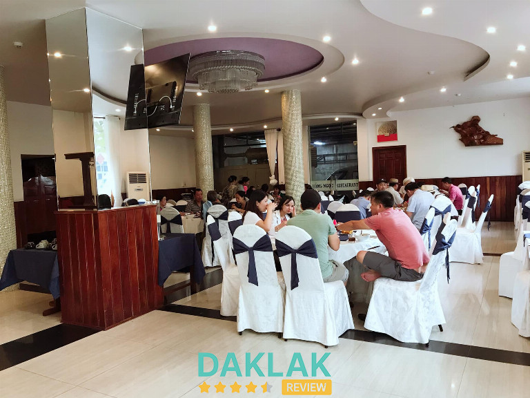 Nếu bạn đi du lịch + Phú Yên mà thiên về trải nghiệm “thành phố ven biển, gần biển, đi bộ ra chợ, cafe sáng”