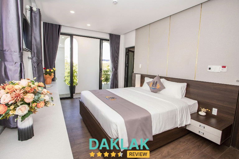 Phòng nghỉ tại Nile Hotel mang lại cảm giác “ấm, vừa đủ, không dư thừa”