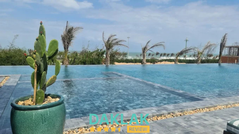 khách sạn Stelia Beach Resort