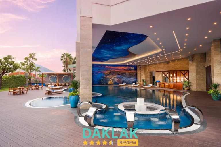 Một nét nhỏ nhưng tôi thích là khu vườn cây xanh mát trong khuôn viên khách sạn