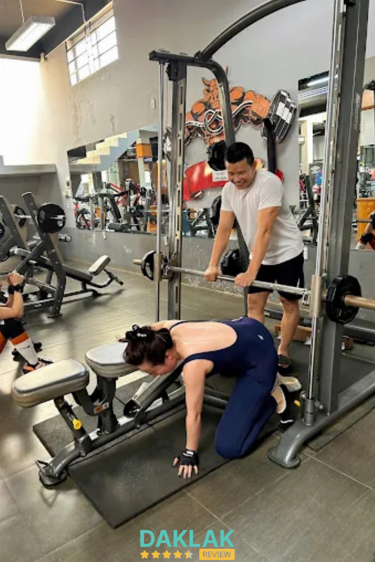 Học viên tập tại Gym Ti Gôn 1 Buôn Ma Thuột – phòng gym Đắk Lắk được yêu thích
