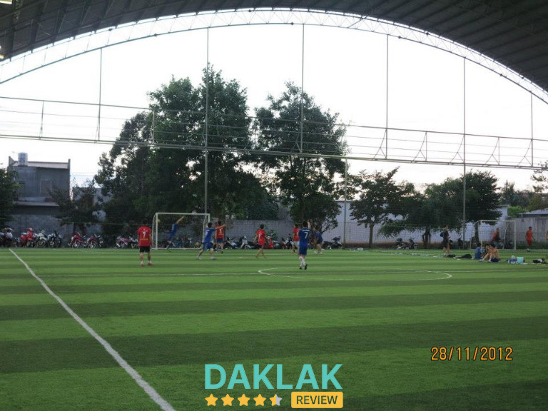 Sân bóng Tân Thái Long – Hiện đại, rộng rãi, dịch vụ chu đáo