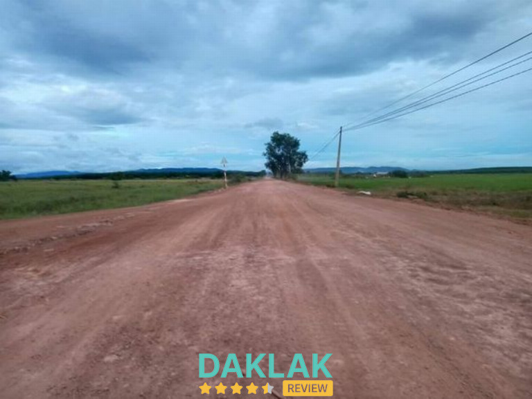 Đường về Ea Rốk mùa nắng