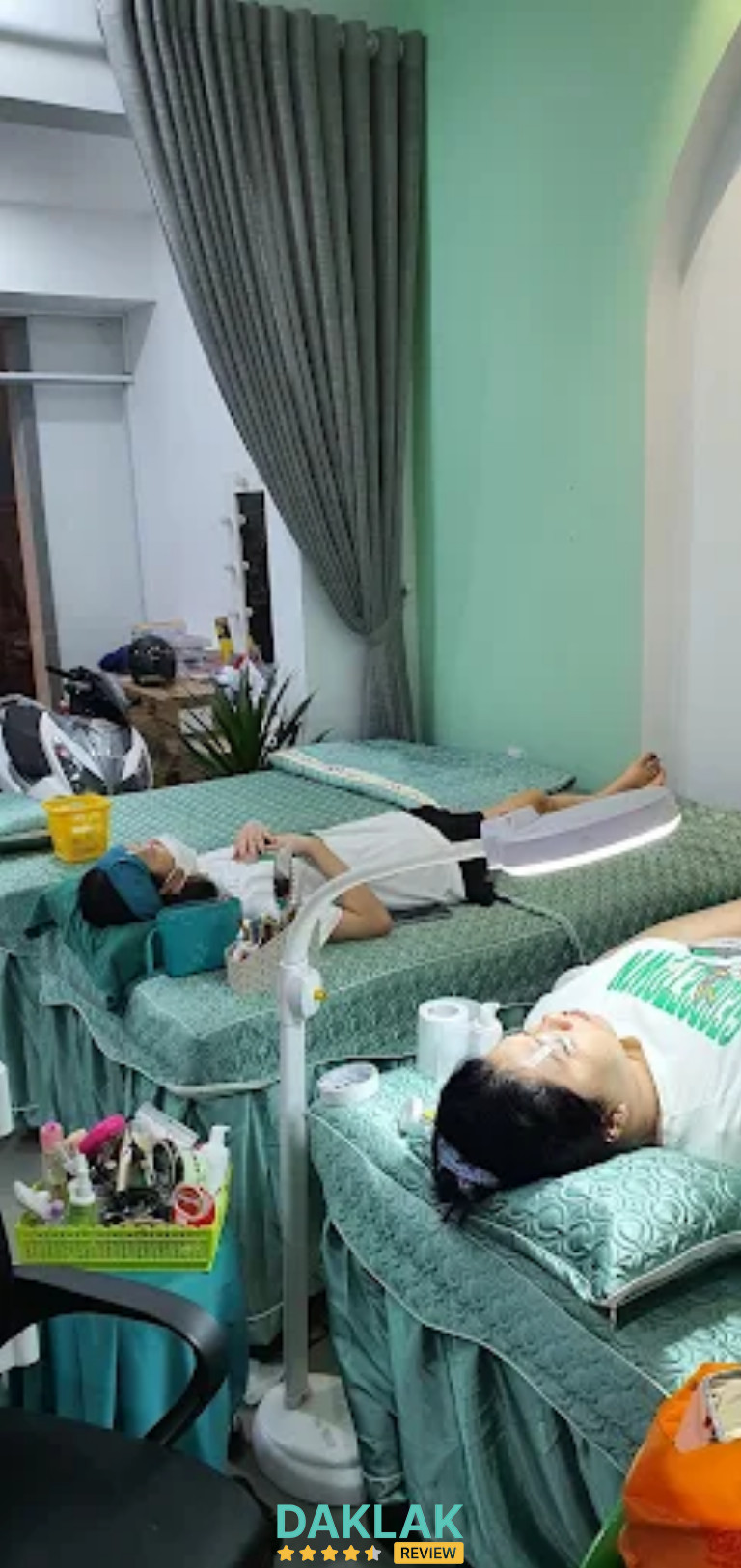 Khu vực làm mi tại tiệm Nối Mi Lyn Buôn Ma Thuột