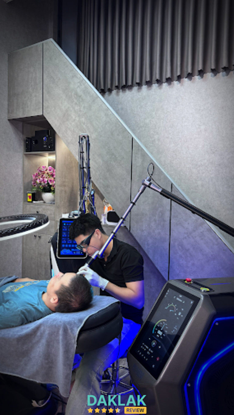 Phun xăm thẩm mỹ tại Phun Xăm Hàng Hiệu – PHAP ANH mang lại cảm giác yên tâm trong từng thao tác thực hiện