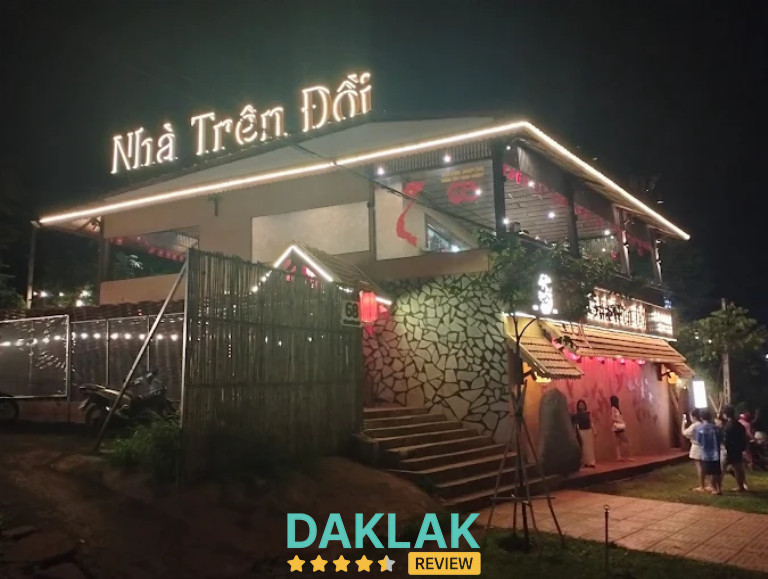 “Lên đồi một xíu cho mát, còn vui thì khỏi lo – ở đây đủ hết.”